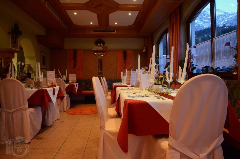 Ferienhotel Lindenhof Leogang Exteriör bild